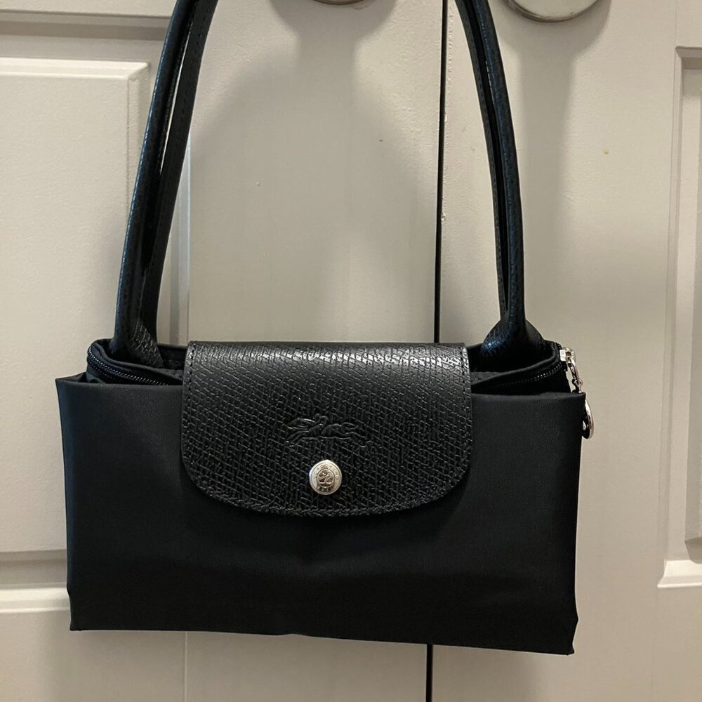 Longchamp le pliage green medium nylon tote bag